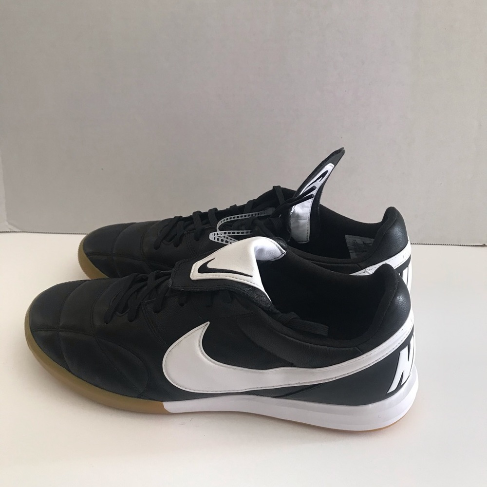 New Nike Premier 2 S 11.5